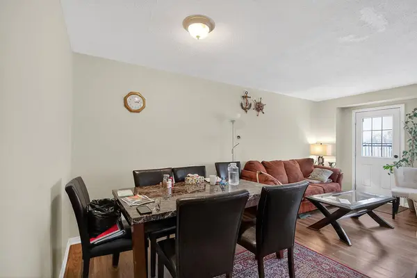 3064 Olympic WAY #9, Blossom Park - Airport And Area, ON K1T 1Y6