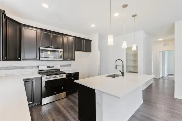 2024 Robert Street, Anna, TX 75409