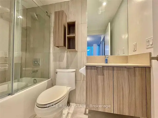 195 Redpath AVE #2812, Toronto C10, ON M4P 0E4