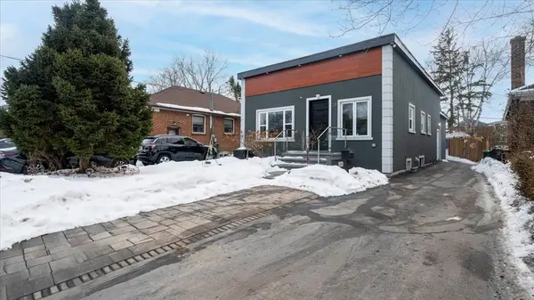 30 Maple Ave N AVE, Mississauga, ON L5H 2S1