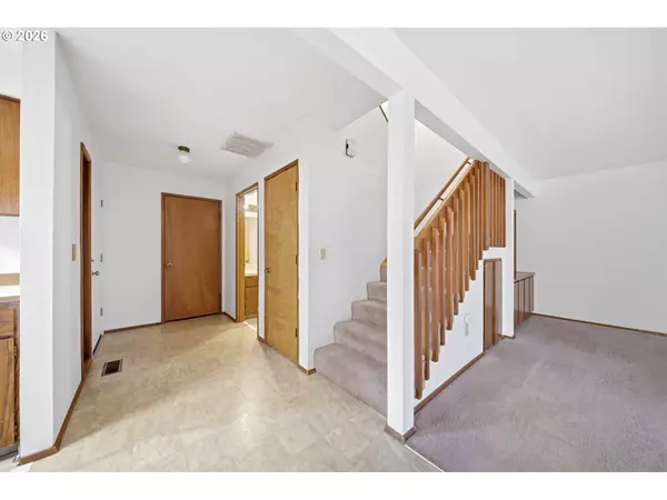 Scappoose, OR 97056,51945 SW 4th ST