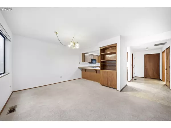 Scappoose, OR 97056,51945 SW 4th ST