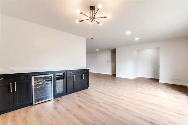 Dallas, TX 75228,6225 N Jim Miller Road