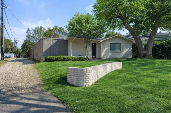 Fort Worth, TX 76107,611 Westview Avenue