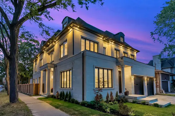 140 Hillmount AVE, Toronto C04, ON M6B 1X8