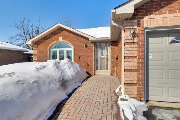 110 Hanmer ST W, Barrie, ON L4N 7T6