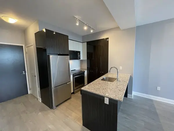 9 Valhalla Inn RD #2906, Toronto W08, ON M9B 1S9