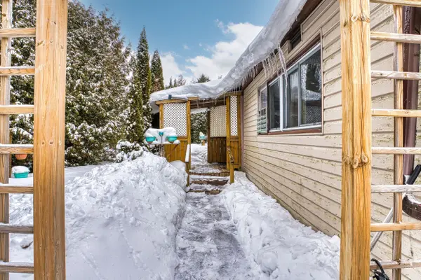 54 First AVE, Wellington North, ON N0G 1A0