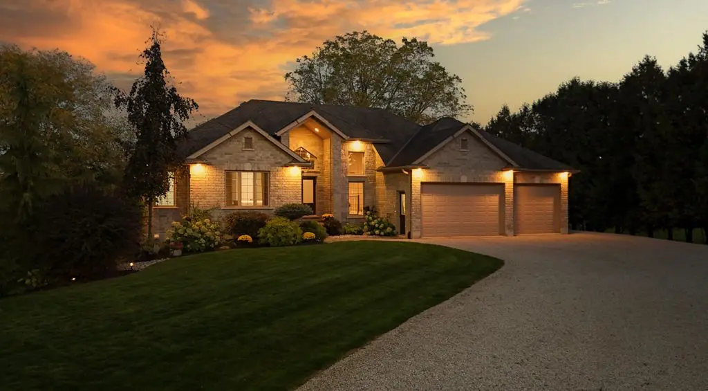 9442 Richmond RD, Bayham, ON N5H 2R1