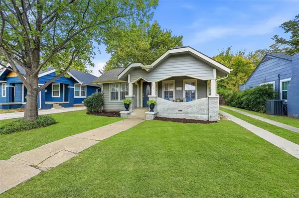 3816 Calmont Avenue, Fort Worth, TX 76107