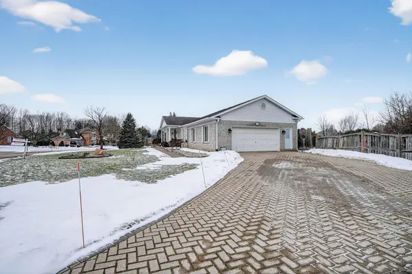 92 Mill ST, Middlesex Centre, ON N0M 2A0