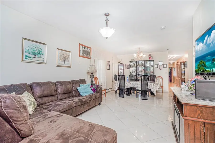 6221 23rd AVE, Brooklyn, NY 11204