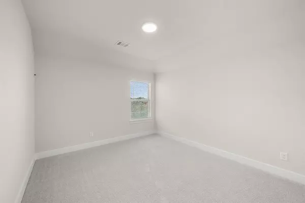 490 Red Maple Road, Waxahachie, TX 75165