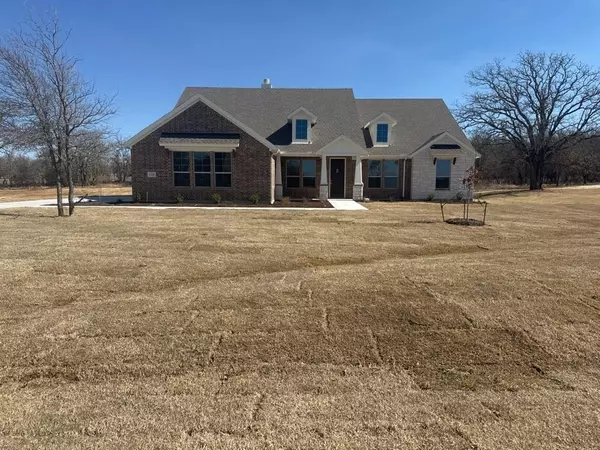 148 Oak Grove Way, Springtown, TX 76082