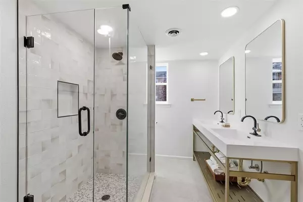 Dallas, TX 75206,5835 E University Boulevard #B