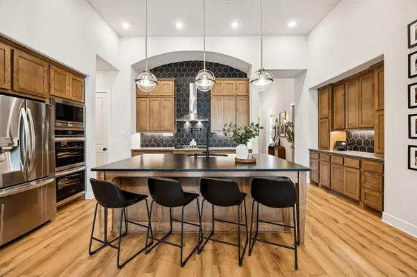 313 Pioneer Trail, Northlake, TX 76247