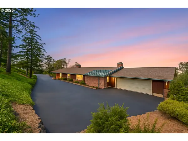 The Dalles, OR 97058,115 W SCENIC DR