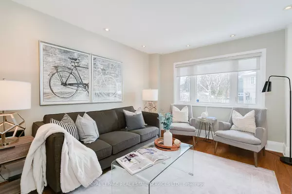 Toronto E06, ON M1N 2C8,110B Hollis AVE