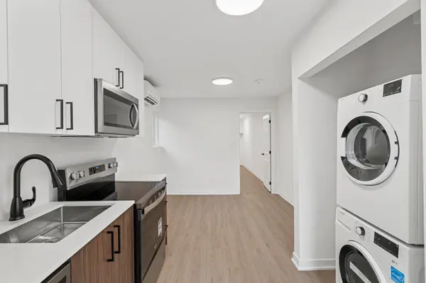 69 Claybrooke ST #A, Toronto W04, ON M6M 3P8