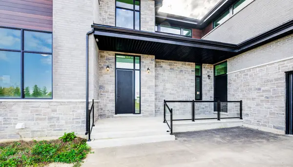 6 Sugarbush CT, Halton Hills, ON L7G 4S7