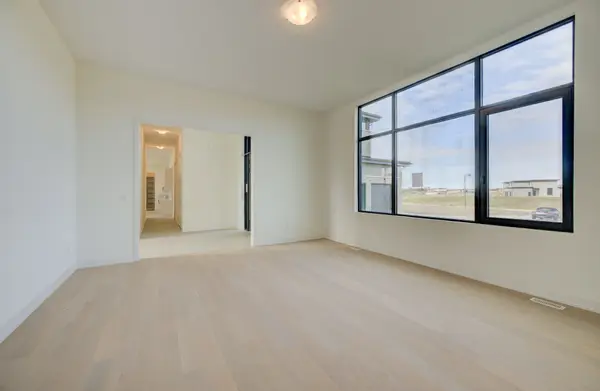 6 Sugarbush CT, Halton Hills, ON L7G 4S7