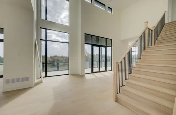 6 Sugarbush CT, Halton Hills, ON L7G 4S7