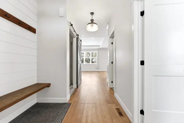 62 Craig ST, Belleville, ON K8P 2J9