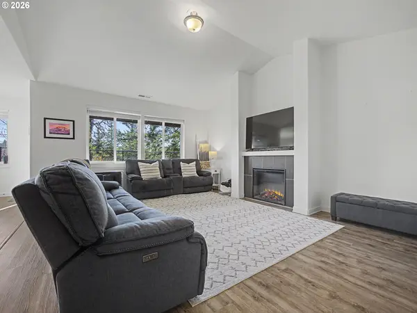 134 NE LIBERTY LN, Estacada, OR 97023