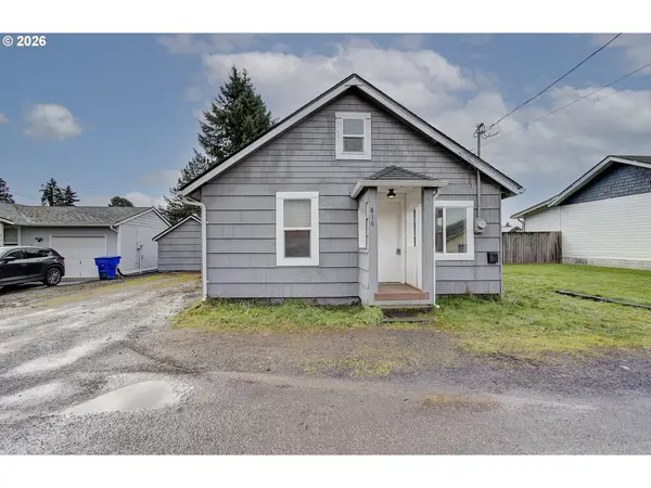 Kelso, WA 98626,816 COWEEMAN LN