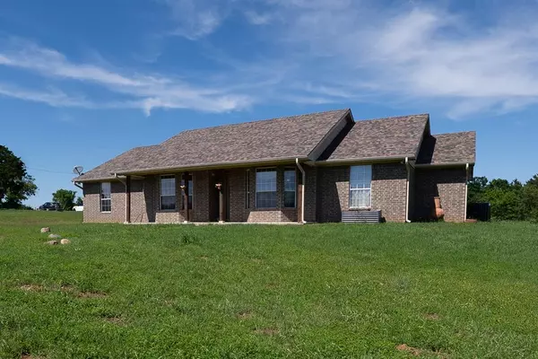 Whitesboro, TX 76273,1429 County Road 140