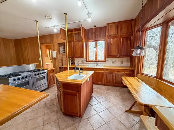 Decatur, TX 76234,322 Wild Wood Drive