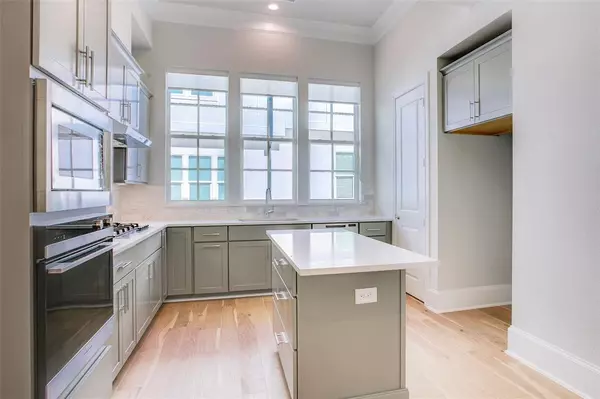 Dallas, TX 75219,4639 New Water Lane