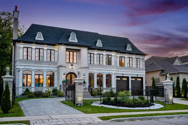 10 Yongeview AVE, Richmond Hill, ON L4C 7A4