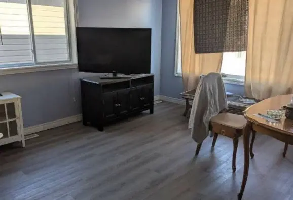 212 Ewart ST S, Strathroy-caradoc, ON N7G 4G6