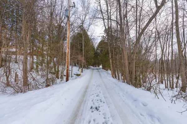 5885 Davey DR, Frontenac, ON K0H 2W0