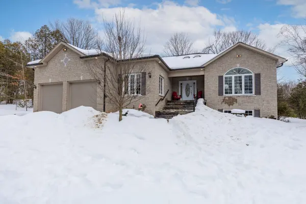 5885 Davey DR, Frontenac, ON K0H 2W0