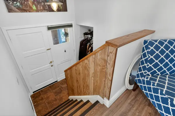 8 Oberon ST, Bells Corners And South To Fallowfield, ON K2H 7X7