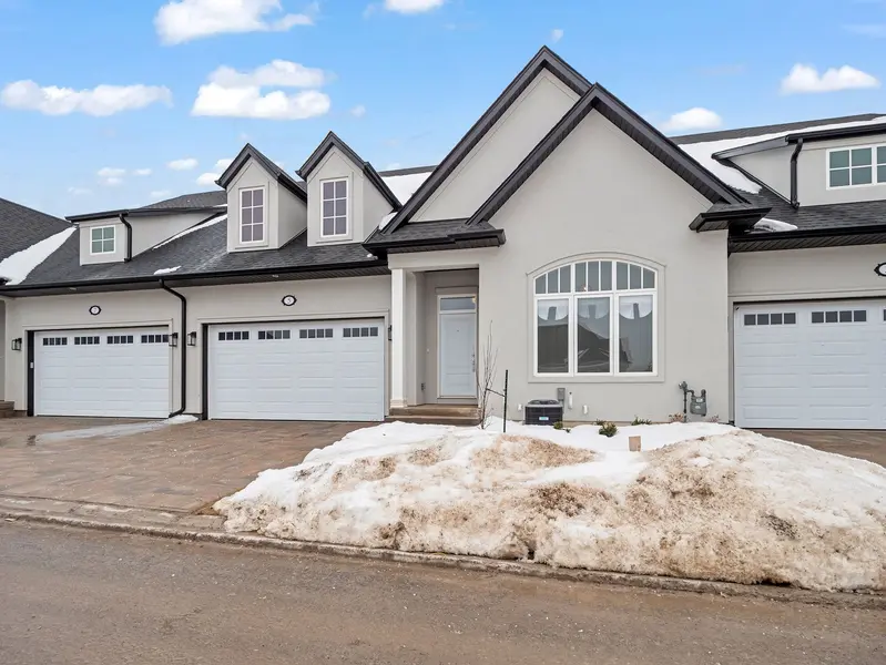 5 Butternut CRES #2, Fort Erie, ON L0S 1N0