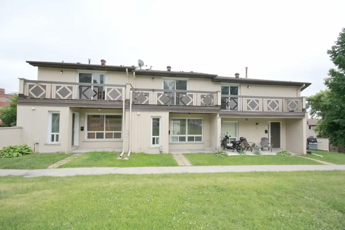 275 Blake ST #25, Barrie, ON L4M 1K7