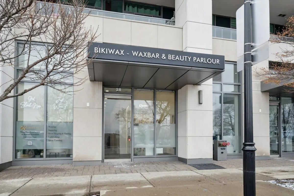 11 Bronte RD N #28, Oakville, ON L6L 0E1