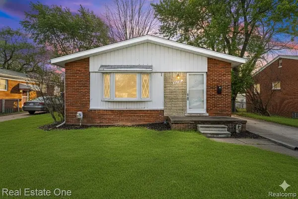 22720 FURTON ST,  St. Clair Shores,  MI 48082