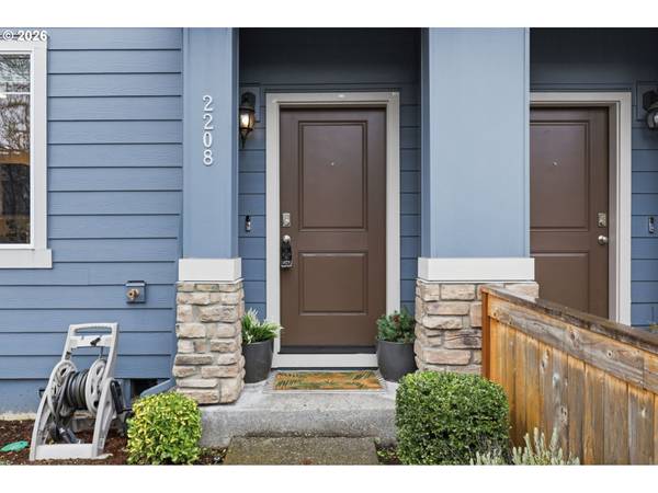 2208 NE FOUR SEASONS LN, Vancouver, WA 98684