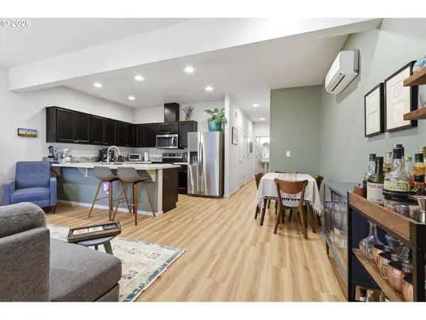 2208 NE FOUR SEASONS LN, Vancouver, WA 98684