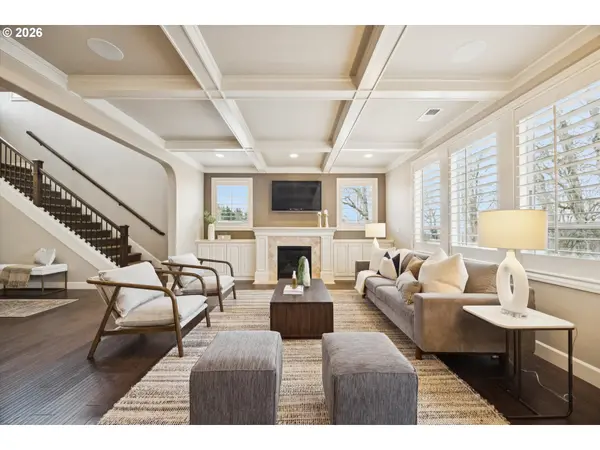 2724 Ridge LN, West Linn, OR 97068