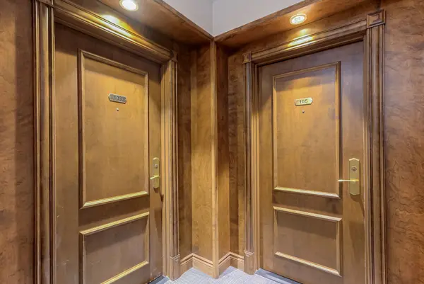 130 Pond DR #103, Markham, ON L3T 7W5