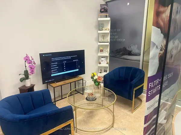 7163 Yonge ST #214, Markham, ON L3T 0G6