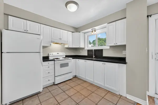 275 Blake ST #25, Barrie, ON L4M 1K7