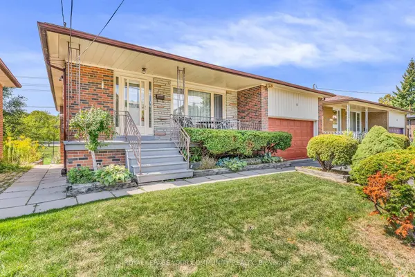 6 Hentob CT, Toronto W10, ON M9V 2X1