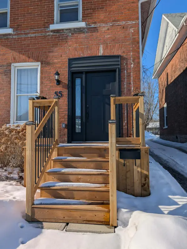 55 Bridge ST W, Greater Napanee, ON K7R 2C4