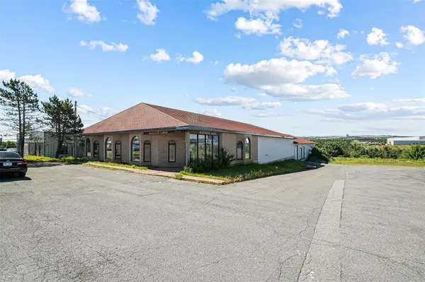 1171 Topsail Road, Mount Pearl, NL A1N5G2